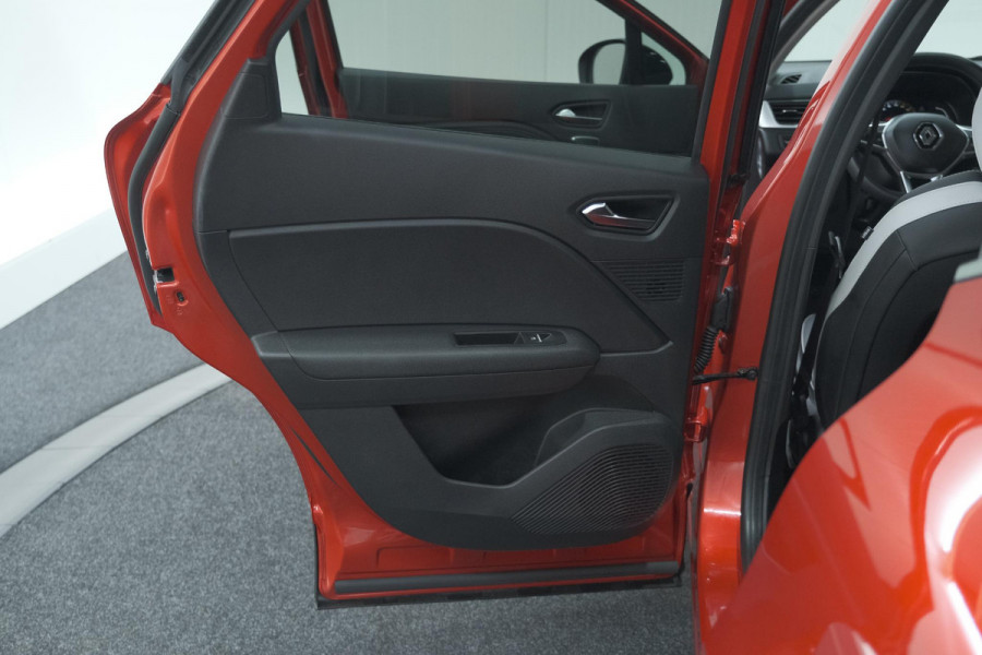 Renault Captur Mild Hybrid 140 EDC Techno | Navigatie | Camera | Parkeersensoren | Apple Carplay