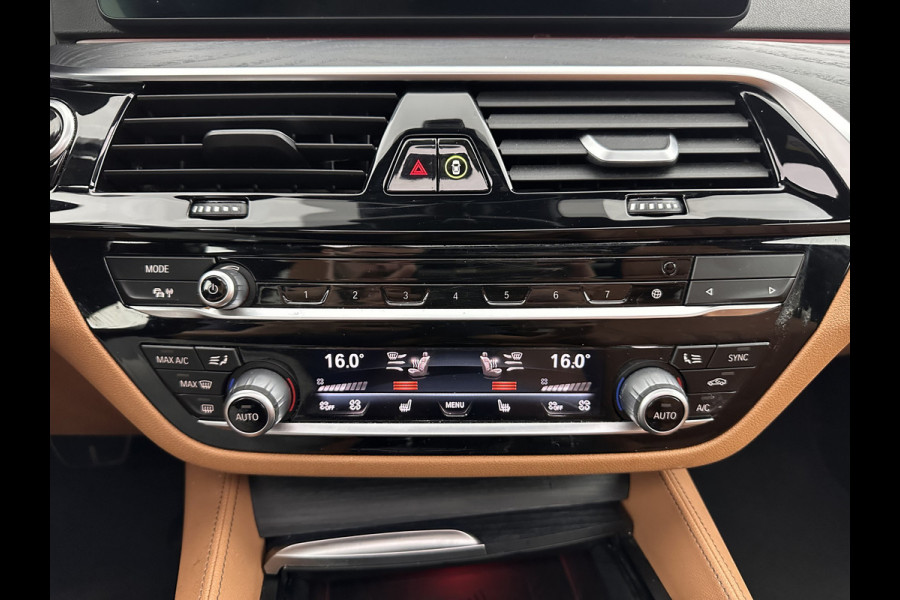 BMW 5 Serie Touring 540d xDrive High Executive Aut. *PANO | LASER-LIGHT | HEAD-UP | LUXURY-LEATHER | BLIND-SPOT | MEMORY-PACK | HARMAN/KARDON | TOP-VIEW | DIGI-COCKPIT | HEATED-COMFORTSEATS | KEYLESS | NAVI-FULLMAP | 18''ALU |