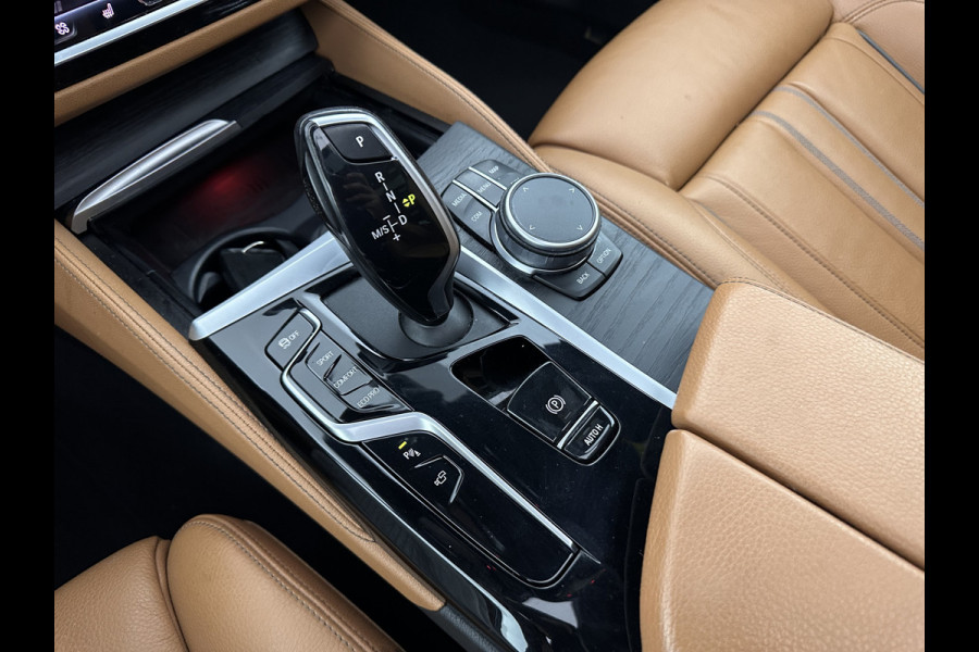 BMW 5 Serie Touring 540d xDrive High Executive Aut. *PANO | LASER-LIGHT | HEAD-UP | LUXURY-LEATHER | BLIND-SPOT | MEMORY-PACK | HARMAN/KARDON | TOP-VIEW | DIGI-COCKPIT | HEATED-COMFORTSEATS | KEYLESS | NAVI-FULLMAP | 18''ALU |