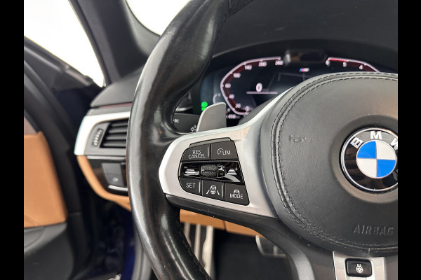 BMW 5 Serie Touring 540d xDrive High Executive Aut. *PANO | LASER-LIGHT | HEAD-UP | LUXURY-LEATHER | BLIND-SPOT | MEMORY-PACK | HARMAN/KARDON | TOP-VIEW | DIGI-COCKPIT | HEATED-COMFORTSEATS | KEYLESS | NAVI-FULLMAP | 18''ALU |
