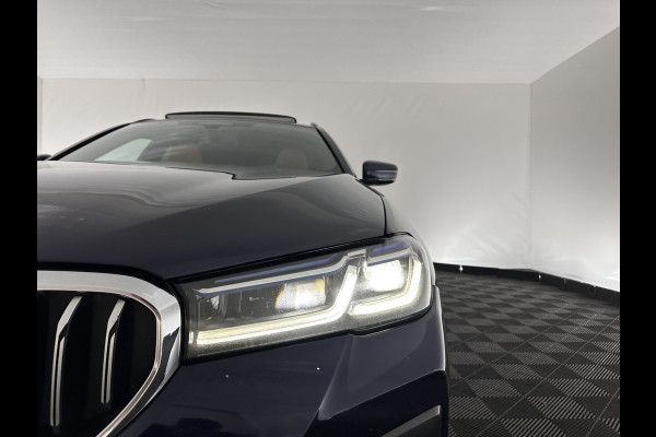 BMW 5 Serie Touring 540d xDrive High Executive Aut. *PANO | LASER-LIGHT | HEAD-UP | LUXURY-LEATHER | BLIND-SPOT | MEMORY-PACK | HARMAN/KARDON | TOP-VIEW | DIGI-COCKPIT | HEATED-COMFORTSEATS | KEYLESS | NAVI-FULLMAP | 18''ALU |