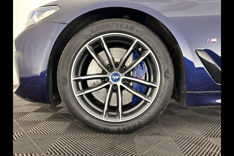 BMW 5 Serie Touring 540d xDrive High Executive Aut. *PANO | LASER-LIGHT | HEAD-UP | LUXURY-LEATHER | BLIND-SPOT | MEMORY-PACK | HARMAN/KARDON | TOP-VIEW | DIGI-COCKPIT | HEATED-COMFORTSEATS | KEYLESS | NAVI-FULLMAP | 18''ALU |