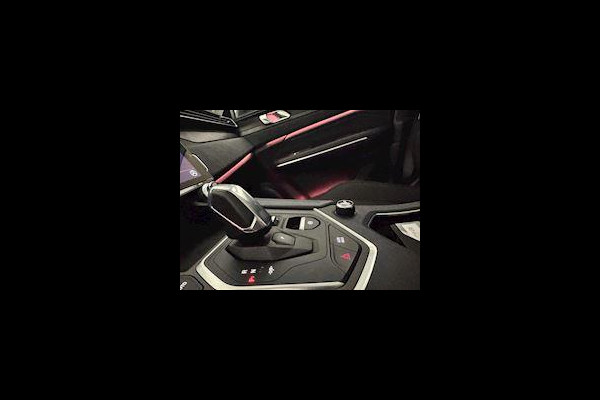 Lynk & Co RS Shadow Edition 01 Trekhaak Pano Camera° Navi Adapt cruise 262PK Elekr. Achterklep