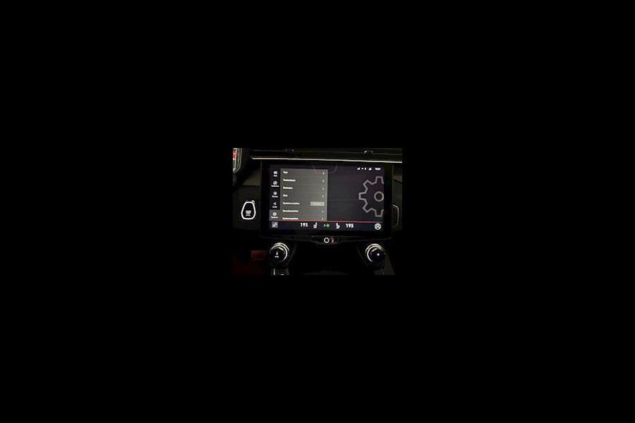 Lynk & Co RS Shadow Edition 01 Trekhaak Pano Camera° Navi Adapt cruise 262PK Elekr. Achterklep