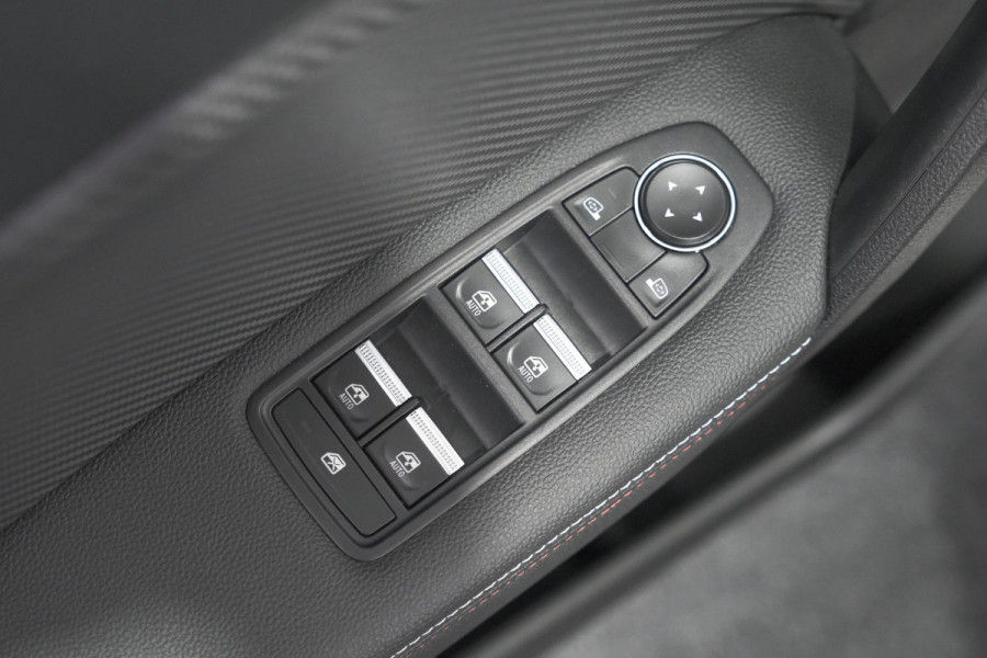 Renault Captur Mild Hybrid 140 EDC R.S. Line | Camera | Navigatie | Stoelverwarming