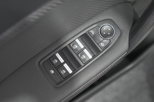 Renault Captur Mild Hybrid 140 EDC R.S. Line | Camera | Navigatie | Stoelverwarming