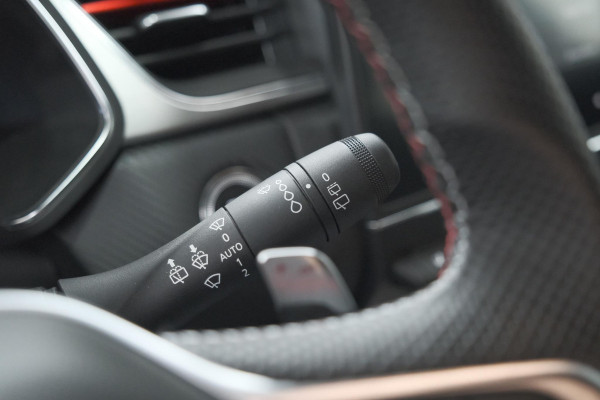 Renault Captur Mild Hybrid 140 EDC R.S. Line | Camera | Navigatie | Stoelverwarming