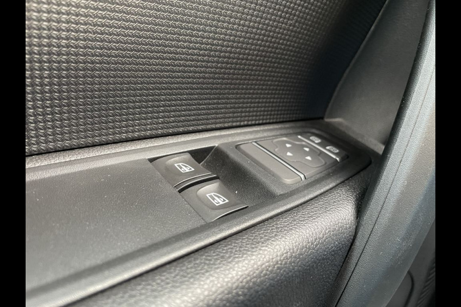 Renault Kangoo 1.5 Blue E6 dCi Comfort Lease €246 p/m Airco, Navi, apple carplay/android, PDC,  Trekhaak, Cruise controle, onderhoudshistorie aanwezig