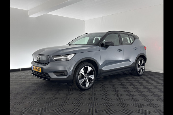 Volvo XC40 Recharge P8 AWD R-Design [ 3-Fase ] (INCL-BTW) *LEATHER-ALCANTARA | DIGI-COCKPIT | FULL-LED | PREMIUM-AUDIO | TOP-VIEW | CARPLAY | NAVI-FULLMAP | ECC | PDC | KEYLESS | HEATED-SPORTSEATS | BLIS | PRIVACY-GLASS | TOWBAR | 19''ALU