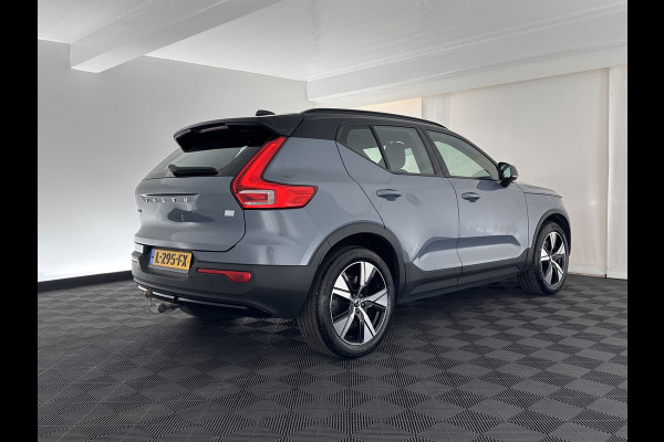 Volvo XC40 Recharge P8 AWD R-Design [ 3-Fase ] (INCL-BTW) *LEATHER-ALCANTARA | DIGI-COCKPIT | FULL-LED | PREMIUM-AUDIO | TOP-VIEW | CARPLAY | NAVI-FULLMAP | ECC | PDC | KEYLESS | HEATED-SPORTSEATS | BLIS | PRIVACY-GLASS | TOWBAR | 19''ALU