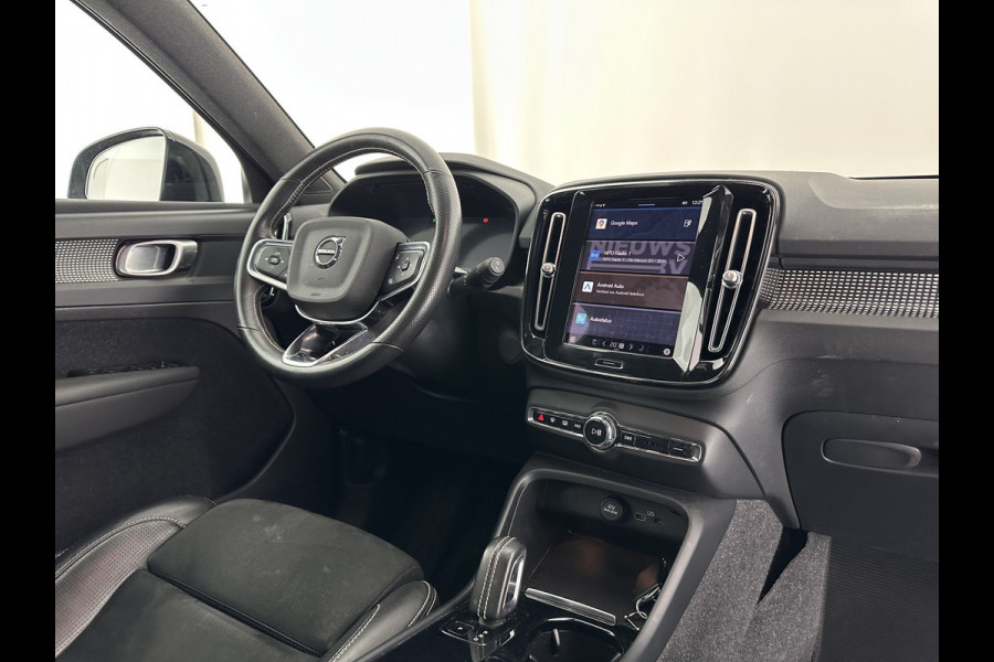 Volvo XC40 Recharge P8 AWD R-Design [ 3-Fase ] (INCL-BTW) *LEATHER-ALCANTARA | DIGI-COCKPIT | FULL-LED | PREMIUM-AUDIO | TOP-VIEW | CARPLAY | NAVI-FULLMAP | ECC | PDC | KEYLESS | HEATED-SPORTSEATS | BLIS | PRIVACY-GLASS | TOWBAR | 19''ALU