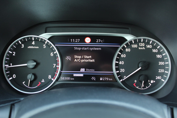 Nissan Juke 1.0-117pk DIG-T Tekna. Keurig nette, erg luxe en goed onderhouden Nissan Juke, van 1e eig. Autm. airco, LM wielen, metallic lak two tone, stoelverwarming, lane- en side assist, 360gr. camera, trekhaak, LM wielen, navigatie, telefoonvoorb., cruise cntrl etc