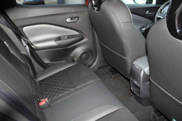 Nissan Juke 1.0-117pk DIG-T Tekna. Keurig nette, erg luxe en goed onderhouden Nissan Juke, van 1e eig. Autm. airco, LM wielen, metallic lak two tone, stoelverwarming, lane- en side assist, 360gr. camera, trekhaak, LM wielen, navigatie, telefoonvoorb., cruise cntrl etc