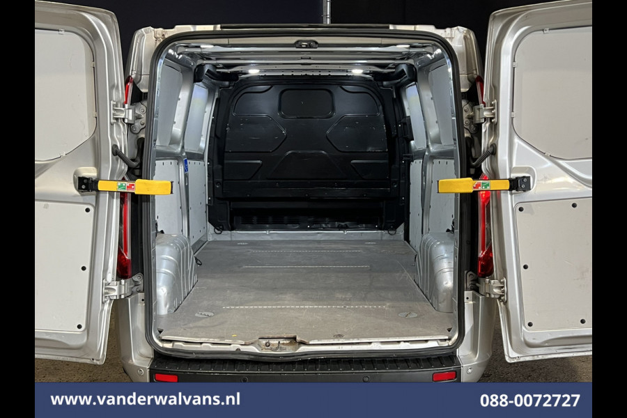 Ford Transit Custom 2.0 TDCI L2H1 Euro6 Airco | Camera | Navigatie | Apple Carplay | LED | Cruisecontrol Verwarmde voorruit, Parkeersensoren, Bijrijdersbank, 2800kg trekvermogen