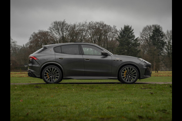 Maserati Grecale 3.0 V6 Trofeo 530pk | Full option! | Carbon ext. + int. | Sonus Faber | Pano-dak | Stoelkoeling | Adapt. cruise