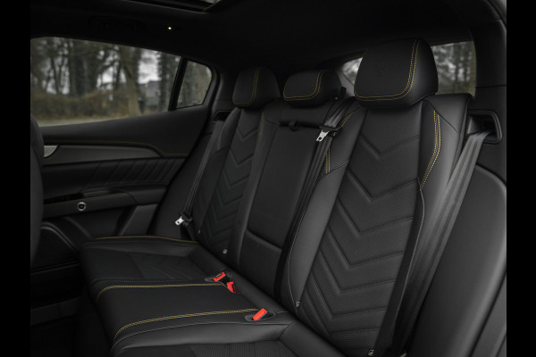 Maserati Grecale 3.0 V6 Trofeo 530pk | Full option! | Carbon ext. + int. | Sonus Faber | Pano-dak | Stoelkoeling | Adapt. cruise