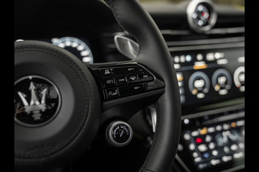 Maserati Grecale 3.0 V6 Trofeo 530pk | Full option! | Carbon ext. + int. | Sonus Faber | Pano-dak | Stoelkoeling | Adapt. cruise