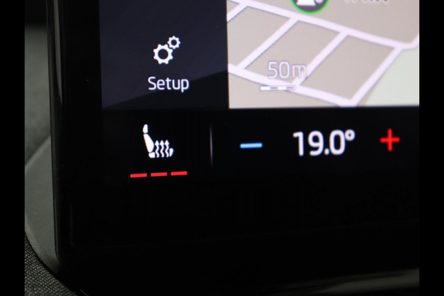Škoda ENYAQ iV 60 | Panoramadak | Stoel & achterbankverwarming | Carplay | Sportstuur | Keyless | Full LED | Navigatie | Cruise control | 21'' lichtmetalen velgen