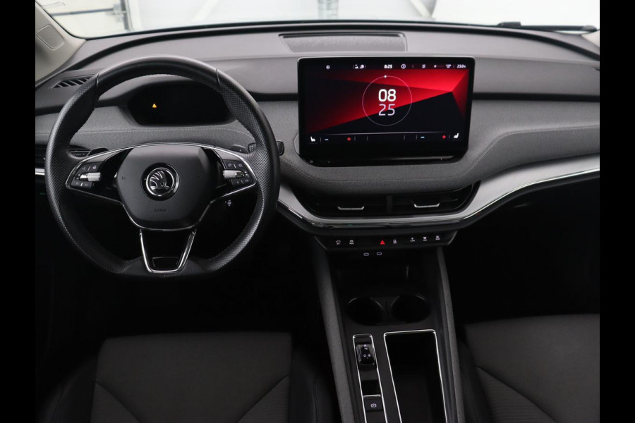 Škoda ENYAQ iV 60 | Panoramadak | Stoel & achterbankverwarming | Carplay | Sportstuur | Keyless | Full LED | Navigatie | Cruise control | 21'' lichtmetalen velgen