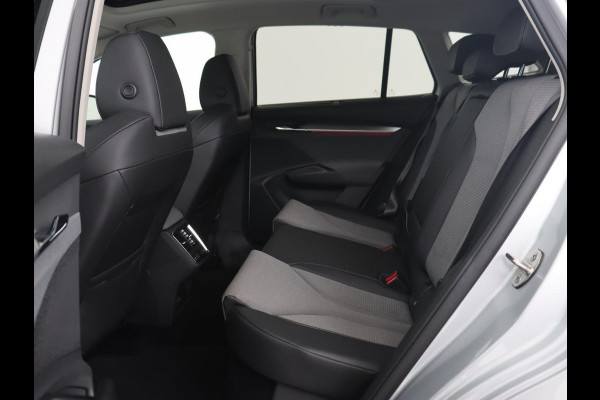 Škoda ENYAQ iV 60 | Panoramadak | Stoel & achterbankverwarming | Carplay | Sportstuur | Keyless | Full LED | Navigatie | Cruise control | 21'' lichtmetalen velgen