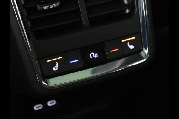 Škoda ENYAQ iV 60 | Panoramadak | Stoel & achterbankverwarming | Carplay | Sportstuur | Keyless | Full LED | Navigatie | Cruise control | 21'' lichtmetalen velgen