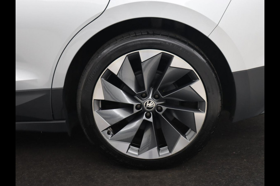 Škoda ENYAQ iV 60 | Panoramadak | Stoel & achterbankverwarming | Carplay | Sportstuur | Keyless | Full LED | Navigatie | Cruise control | 21'' lichtmetalen velgen