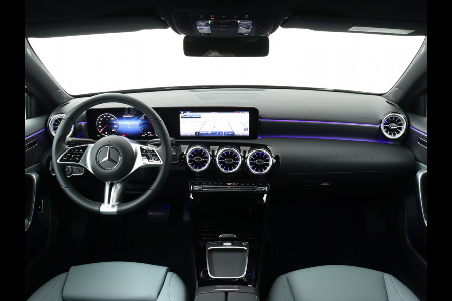 Mercedes-Benz A-Klasse 250 e Star Edition Limited | Dodehoekassistent | KEYLESS GO-comfortpakket | Draadloos oplaadsysteem voor Smartphone | Extra USB-poorten | Parkeerpakket met achteruitrijcamera | Sfeerverlichting |
