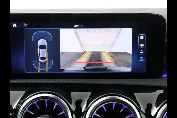 Mercedes-Benz A-Klasse 250 e Star Edition Limited | Dodehoekassistent | KEYLESS GO-comfortpakket | Draadloos oplaadsysteem voor Smartphone | Extra USB-poorten | Parkeerpakket met achteruitrijcamera | Sfeerverlichting |