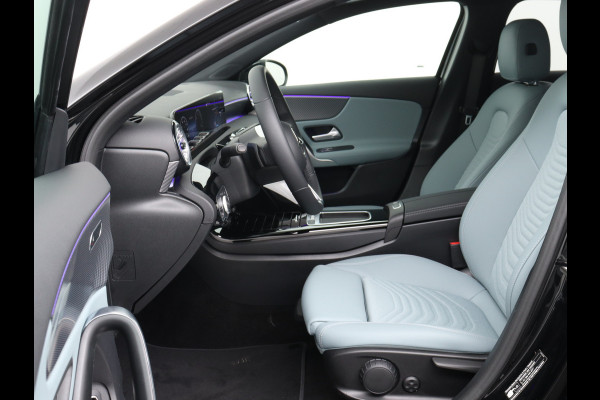 Mercedes-Benz A-Klasse 250 e Star Edition Limited | Dodehoekassistent | KEYLESS GO-comfortpakket | Draadloos oplaadsysteem voor Smartphone | Extra USB-poorten | Parkeerpakket met achteruitrijcamera | Sfeerverlichting |