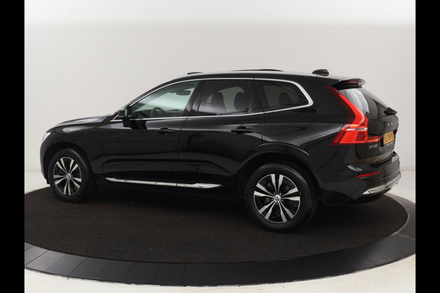 Volvo XC60 2.0 T6 Plug-in hybrid AWD Core Bright | Panoramadak | Leder | Stoel & stuurverwarming | Adaptive cruise | Harman/Kardon | Camera | Carplay | Achterbankverwarming | PHEV