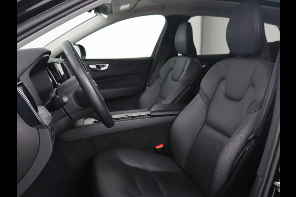 Volvo XC60 2.0 T6 Plug-in hybrid AWD Core Bright | Panoramadak | Leder | Stoel & stuurverwarming | Adaptive cruise | Harman/Kardon | Camera | Carplay | Achterbankverwarming | PHEV