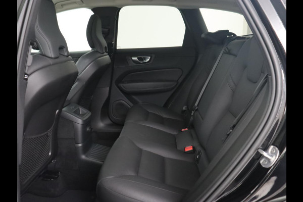 Volvo XC60 2.0 T6 Plug-in hybrid AWD Core Bright | Panoramadak | Leder | Stoel & stuurverwarming | Adaptive cruise | Harman/Kardon | Camera | Carplay | Achterbankverwarming | PHEV