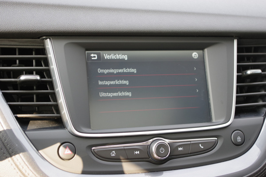Opel Grandland X 1.2 Turbo 131 PK Business Executive, Panoramadak, Cruise Control, Winterpakket