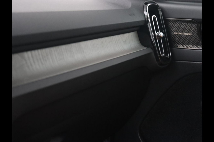 Volvo XC40 1.5 T5 Recharge Inscription | Leder | 360 Camera | Stoel & stuurverwarming | Carplay | Harman/Kardon | Navigatie | Keyless | Full LED | Parkeerhulp | Cruise control | PHEV | Plug In