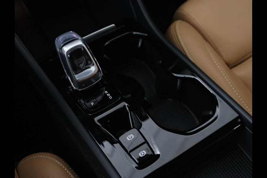 Volvo XC40 1.5 T5 Recharge Inscription | Leder | 360 Camera | Stoel & stuurverwarming | Carplay | Harman/Kardon | Navigatie | Keyless | Full LED | Parkeerhulp | Cruise control | PHEV | Plug In