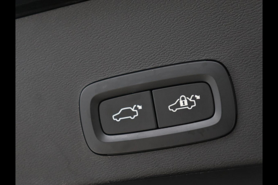 Volvo XC40 1.5 T5 Recharge Inscription | Leder | 360 Camera | Stoel & stuurverwarming | Carplay | Harman/Kardon | Navigatie | Keyless | Full LED | Parkeerhulp | Cruise control | PHEV | Plug In