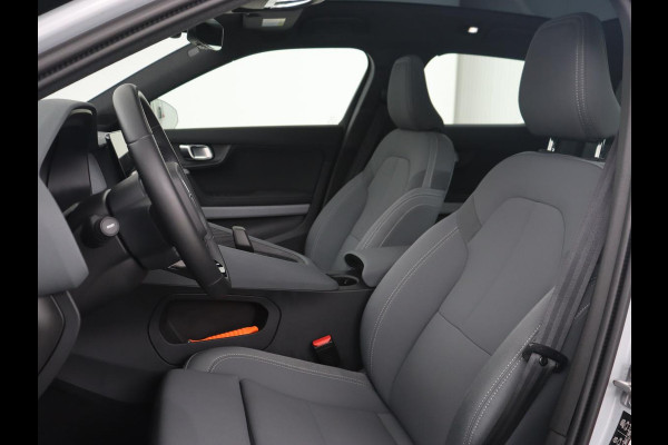 Polestar 2 Long Range Dual Motor Launch Edition 78kWh | Panoramadak | Trekhaak | Stoel & stuurverwarming | 360 camera | Adaptive cruise | Harman/Kardon | Carplay