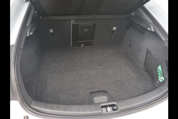 Polestar 2 Long Range Dual Motor Launch Edition 78kWh | Panoramadak | Trekhaak | Stoel & stuurverwarming | 360 camera | Adaptive cruise | Harman/Kardon | Carplay