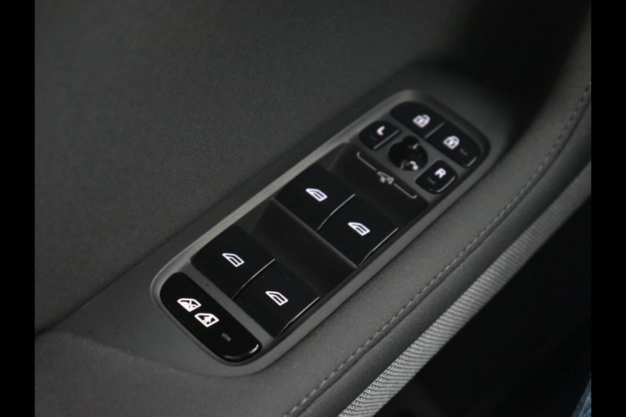 Polestar 2 Long Range Dual Motor Launch Edition 78kWh | Panoramadak | Trekhaak | Stoel & stuurverwarming | 360 camera | Adaptive cruise | Harman/Kardon | Carplay
