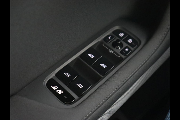 Polestar 2 Long Range Dual Motor Launch Edition 78kWh | Panoramadak | Trekhaak | Stoel & stuurverwarming | 360 camera | Adaptive cruise | Harman/Kardon | Carplay