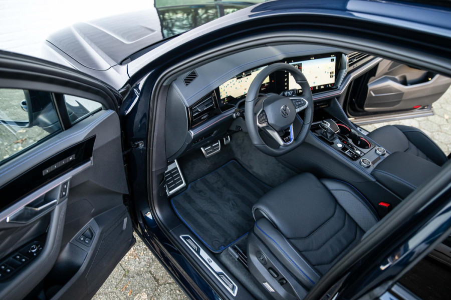 Volkswagen Touareg 3.0 TSI eHybrid R 4M Puglia DynAudio Massage Pano