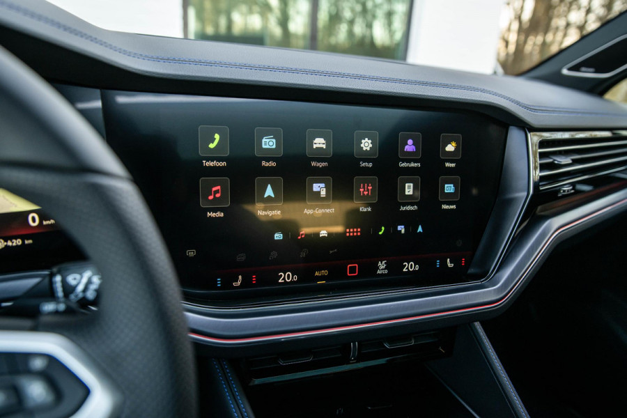 Volkswagen Touareg 3.0 TSI eHybrid R 4M Puglia DynAudio Massage Pano