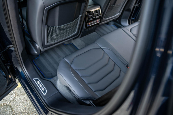 Volkswagen Touareg 3.0 TSI eHybrid R 4M Puglia DynAudio Massage Pano