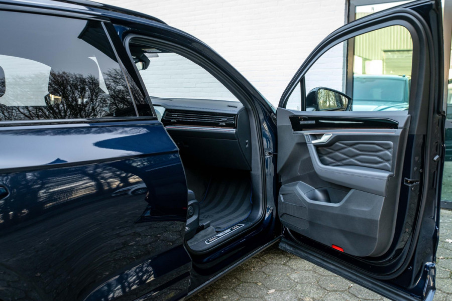 Volkswagen Touareg 3.0 TSI eHybrid R 4M Puglia DynAudio Massage Pano