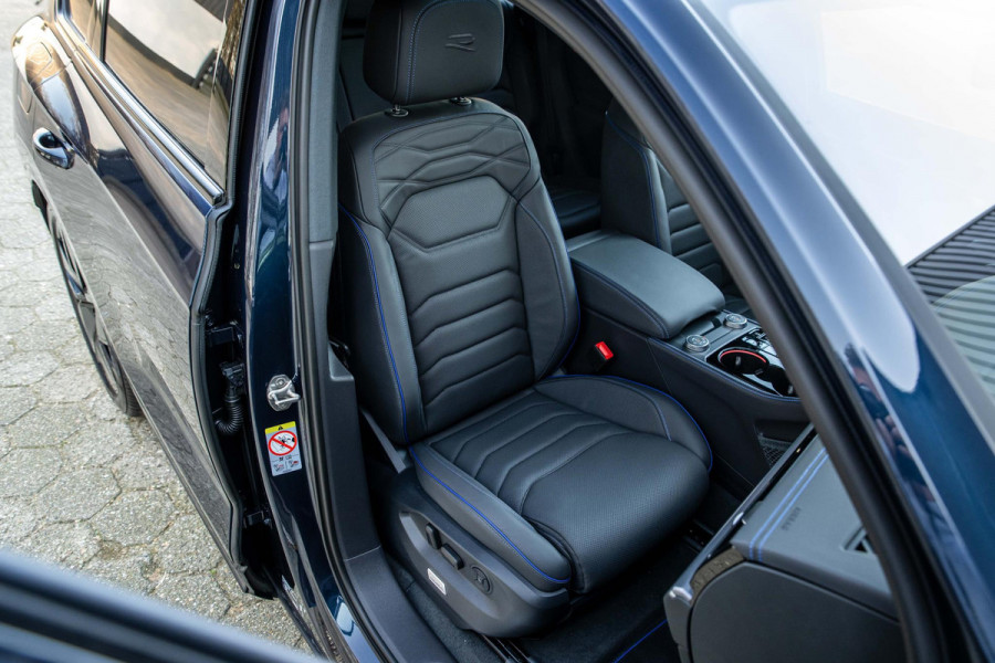 Volkswagen Touareg 3.0 TSI eHybrid R 4M Puglia DynAudio Massage Pano