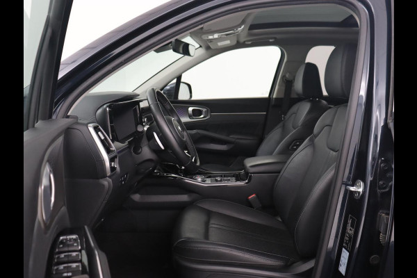 Kia Sorento 1.6 T-GDI Plug-in Hybrid 4WD DynamicPlusLine 7-persoons | Panoramadak | Trekhaak | 360 Camera | Adaptive cruise | BOSE Surround | Stoelverwarming | Carplay | Achterbankverwarming | PHEV