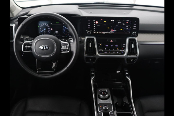 Kia Sorento 1.6 T-GDI Plug-in Hybrid 4WD DynamicPlusLine 7-persoons | Panoramadak | Trekhaak | 360 Camera | Adaptive cruise | BOSE Surround | Stoelverwarming | Carplay | Achterbankverwarming | PHEV