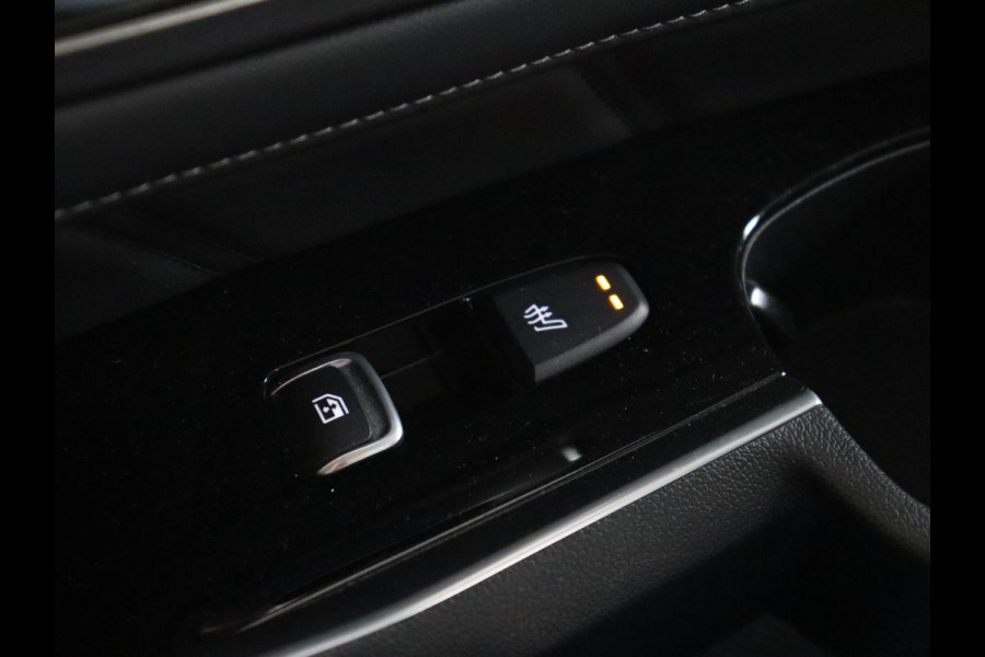 Kia Sorento 1.6 T-GDI Plug-in Hybrid 4WD DynamicPlusLine 7-persoons | Panoramadak | Trekhaak | 360 Camera | Adaptive cruise | BOSE Surround | Stoelverwarming | Carplay | Achterbankverwarming | PHEV