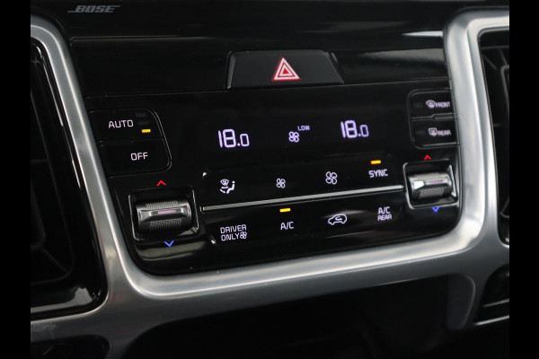 Kia Sorento 1.6 T-GDI Plug-in Hybrid 4WD DynamicPlusLine 7-persoons | Panoramadak | Trekhaak | 360 Camera | Adaptive cruise | BOSE Surround | Stoelverwarming | Carplay | Achterbankverwarming | PHEV