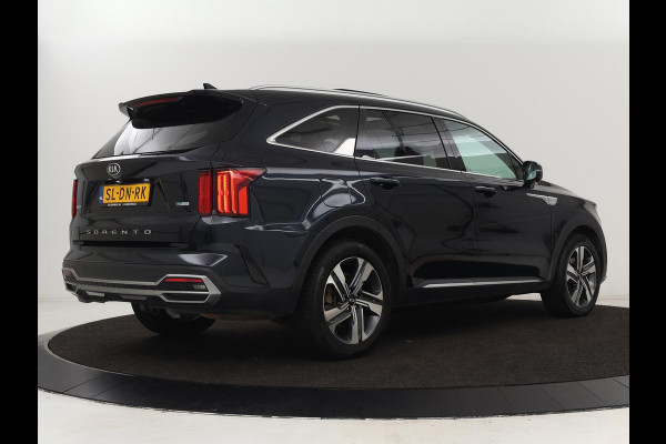 Kia Sorento 1.6 T-GDI Plug-in Hybrid 4WD DynamicPlusLine 7-persoons | Panoramadak | Trekhaak | 360 Camera | Adaptive cruise | BOSE Surround | Stoelverwarming | Carplay | Achterbankverwarming | PHEV
